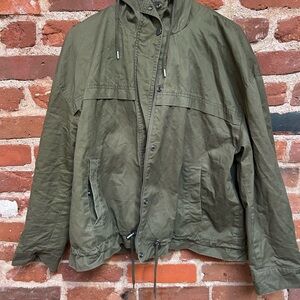 Lucky Brand Women’s Green Hooded Jacket-Lined!